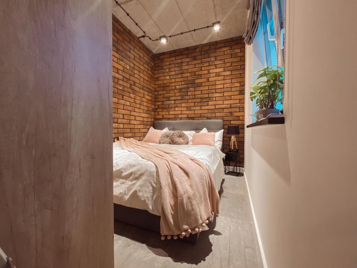 THE LOFT - Garncarska 1 Bed & Breakfast Piotrkow Trybunalski Bagian luar foto